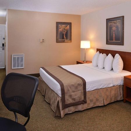 פיניקס Best Western Airport Inn מראה חיצוני תמונה