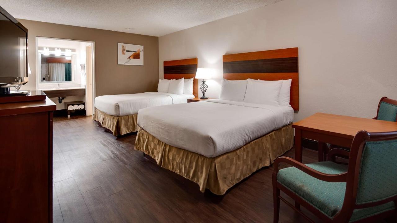 פיניקס Best Western Airport Inn מראה חיצוני תמונה