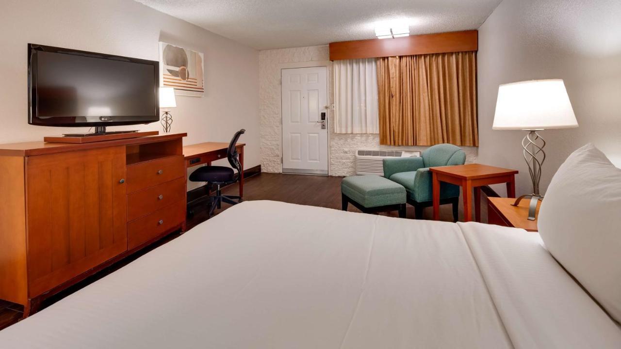 פיניקס Best Western Airport Inn מראה חיצוני תמונה