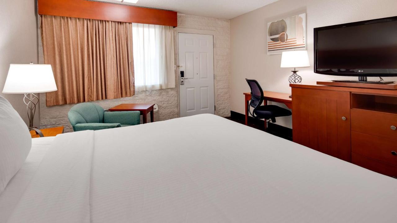 פיניקס Best Western Airport Inn מראה חיצוני תמונה